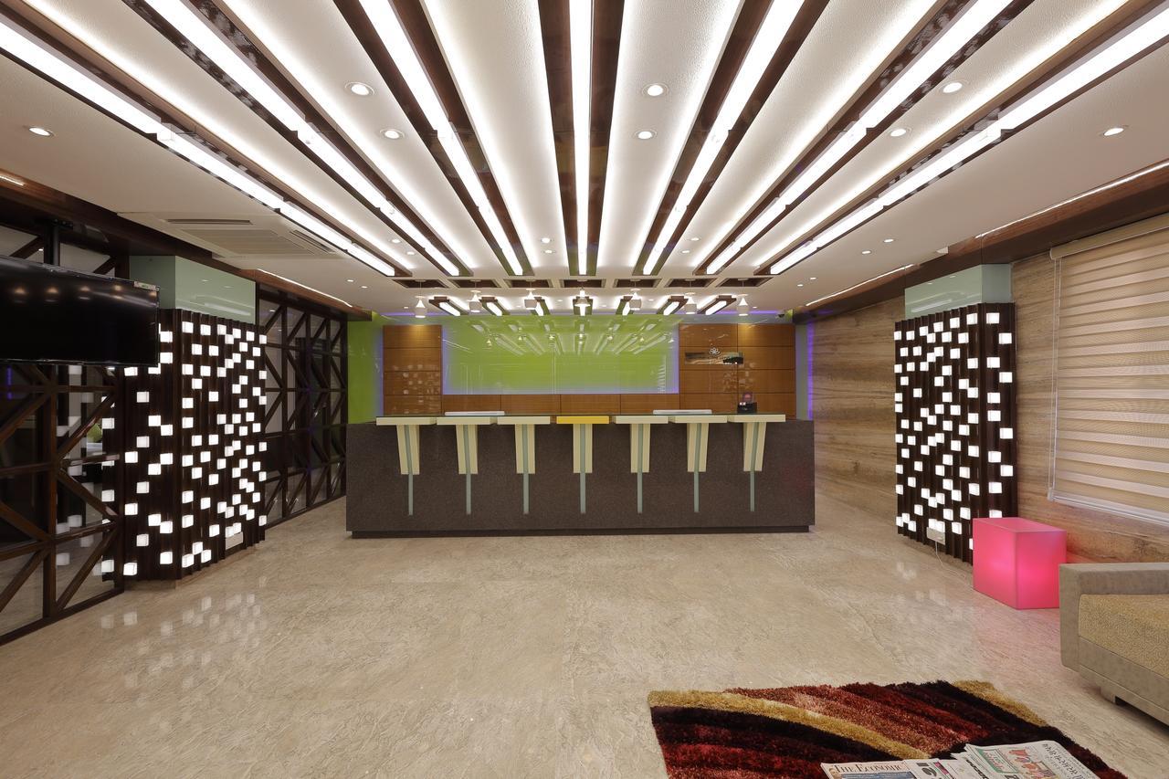 Hotel O Ellis Ahmedabad Exterior foto